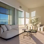 Intempo E3 Apartment